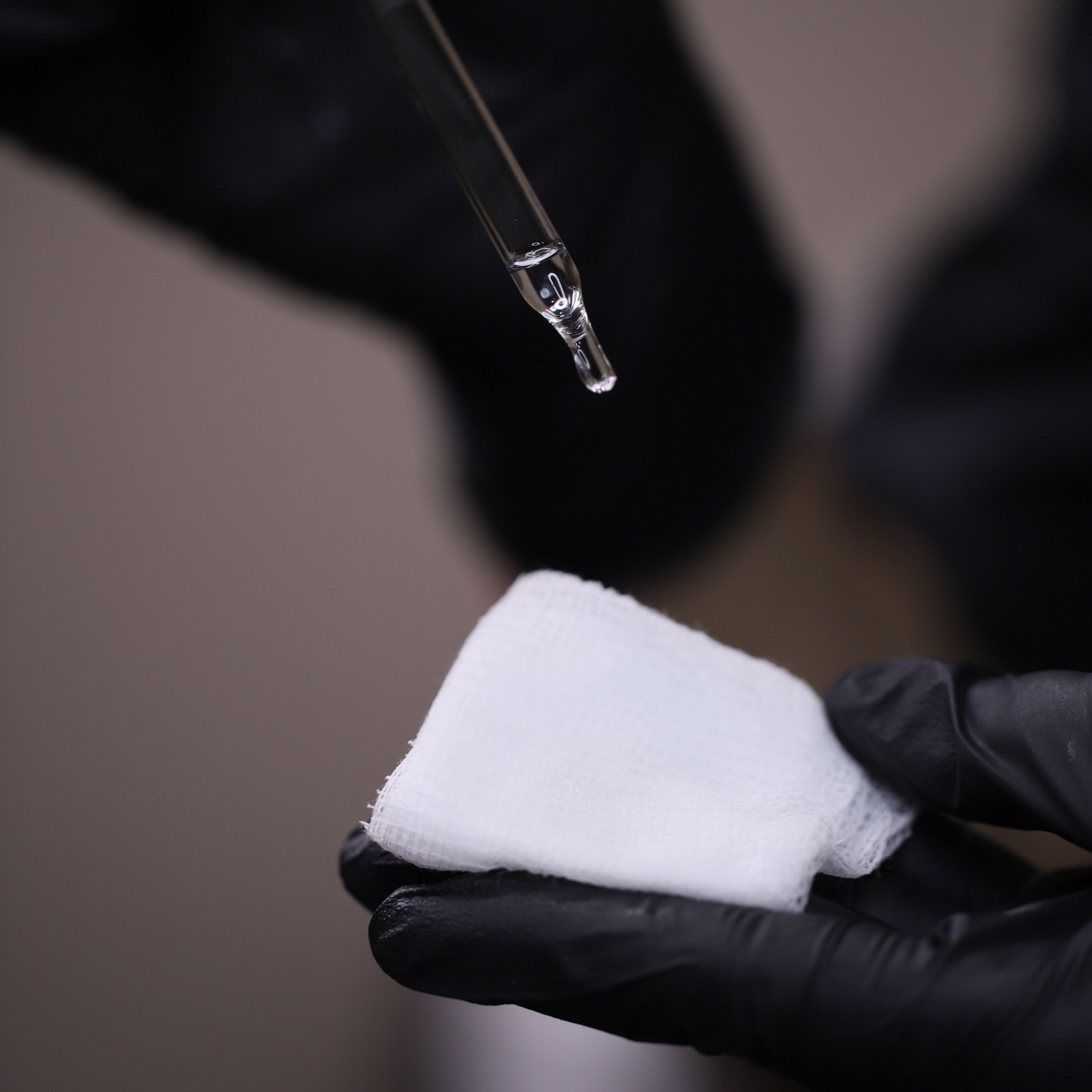 Kemisk Peel Bare Solutions